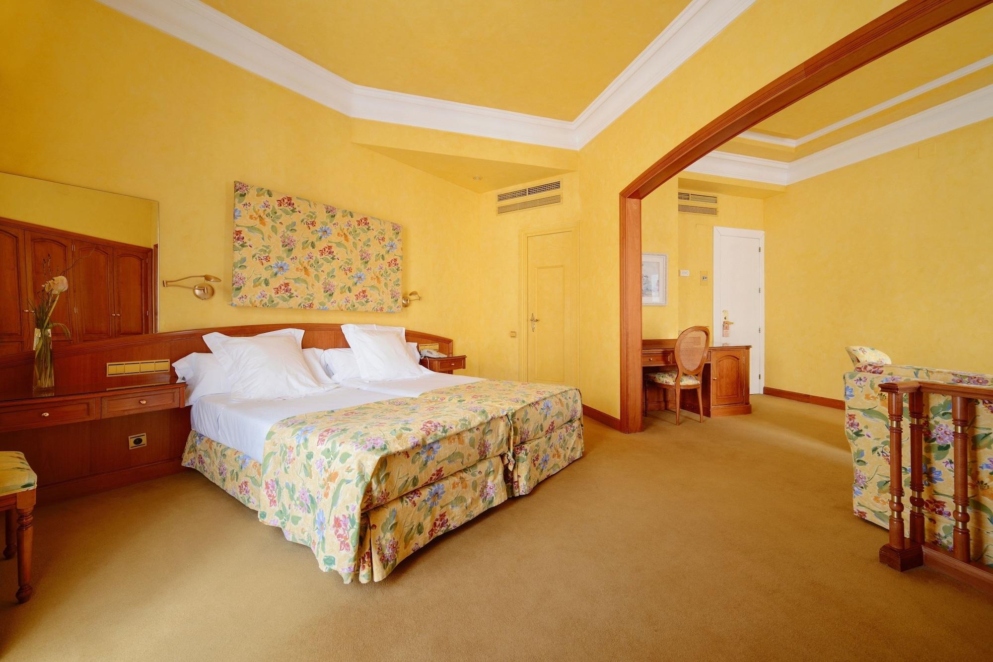 Lamaro Hotel Barcelona Ngoại thất bức ảnh A room at the Hotel