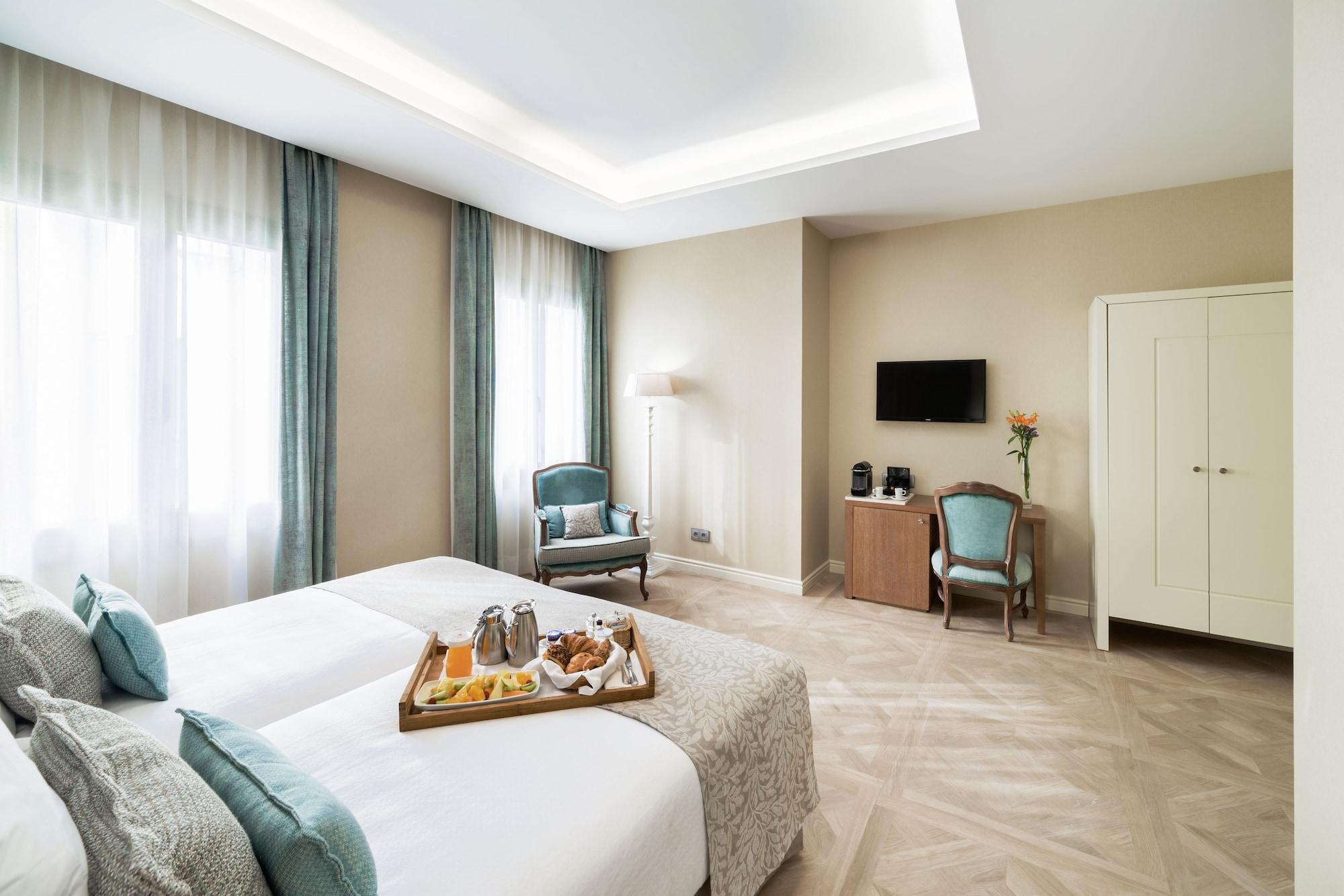 Lamaro Hotel Barcelona Ngoại thất bức ảnh Deluxe room