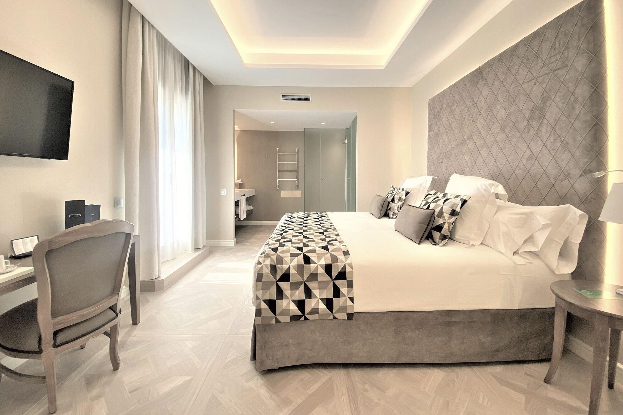 Lamaro Hotel Barcelona Ngoại thất bức ảnh Deluxe Room