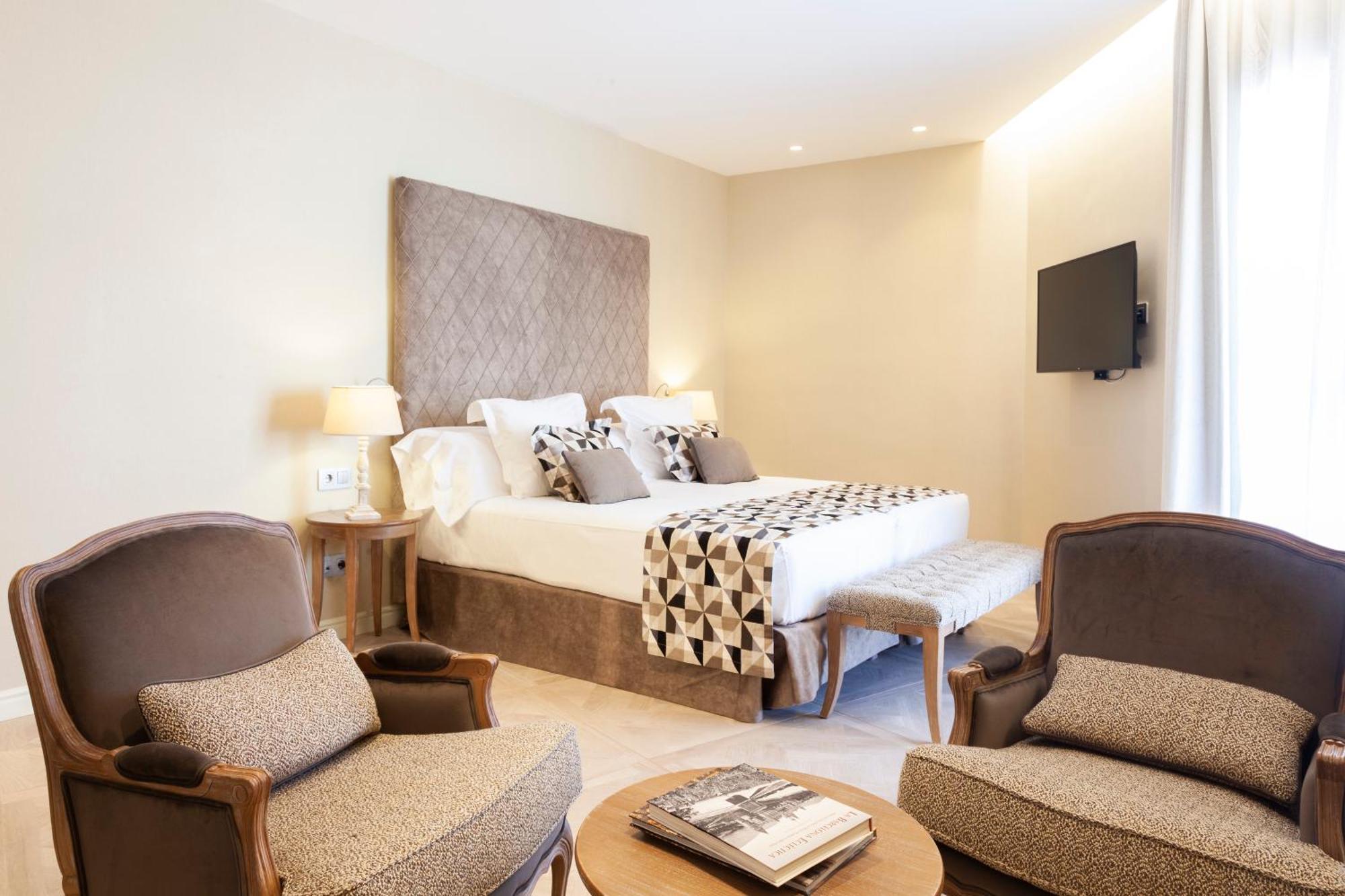 Lamaro Hotel Barcelona Phòng bức ảnh A room at the hotel